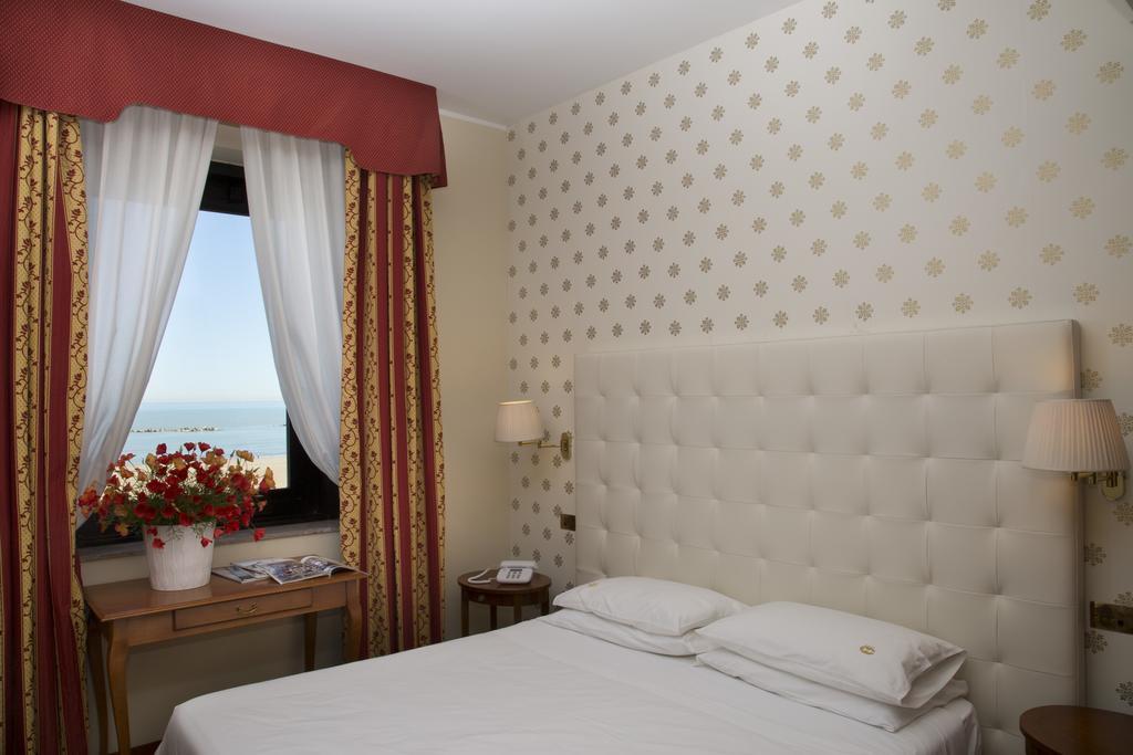 Hotel Carlton Pescara Ngoại thất bức ảnh